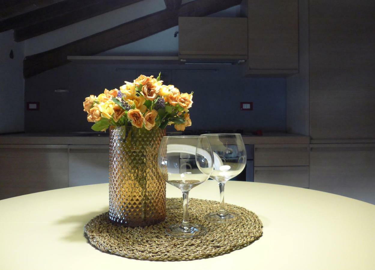 Apartamento Charme Con Parcheggio Lucca Exterior foto