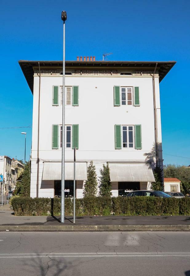Apartamento Charme Con Parcheggio Lucca Exterior foto